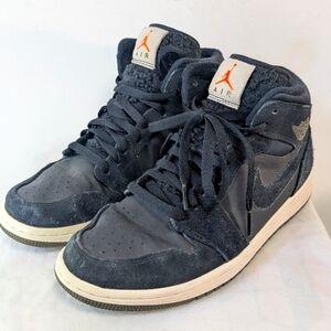 Nike Air Jordan 1 Mid Men's Size 8 BQ6579-001 Black Suede Athletic Shoes 2018